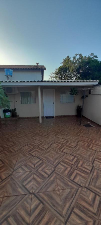 Studio Proximo Ao Centro E Corredor Turistico Foz do Iguacu Luaran gambar