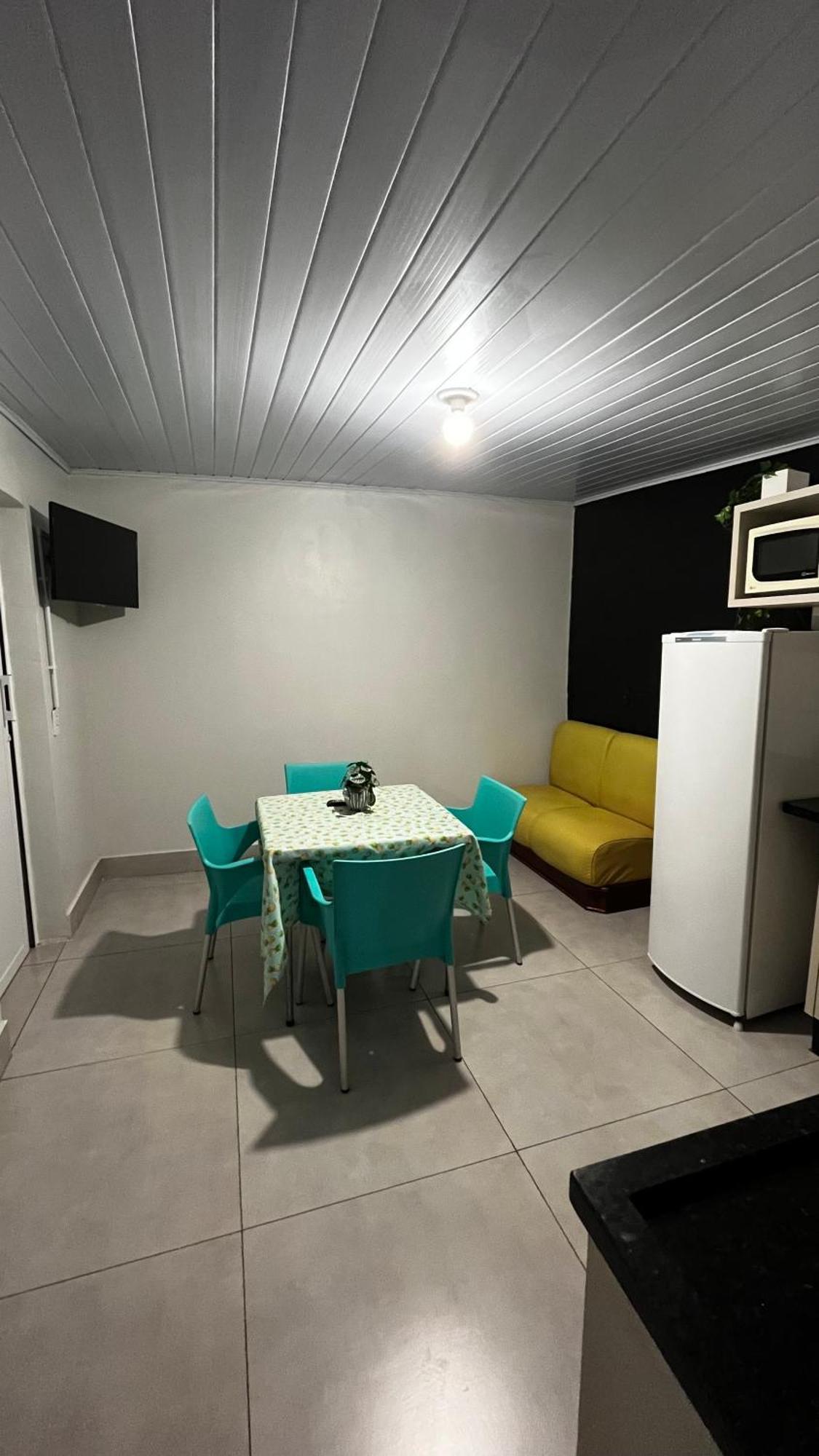 Studio Proximo Ao Centro E Corredor Turistico Foz do Iguacu Luaran gambar